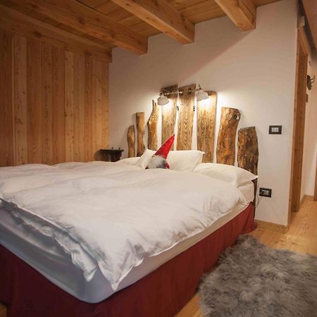 Nuit A Pleiney Bed & Breakfast Saint-Rhemy-En-Bosses Exterior photo