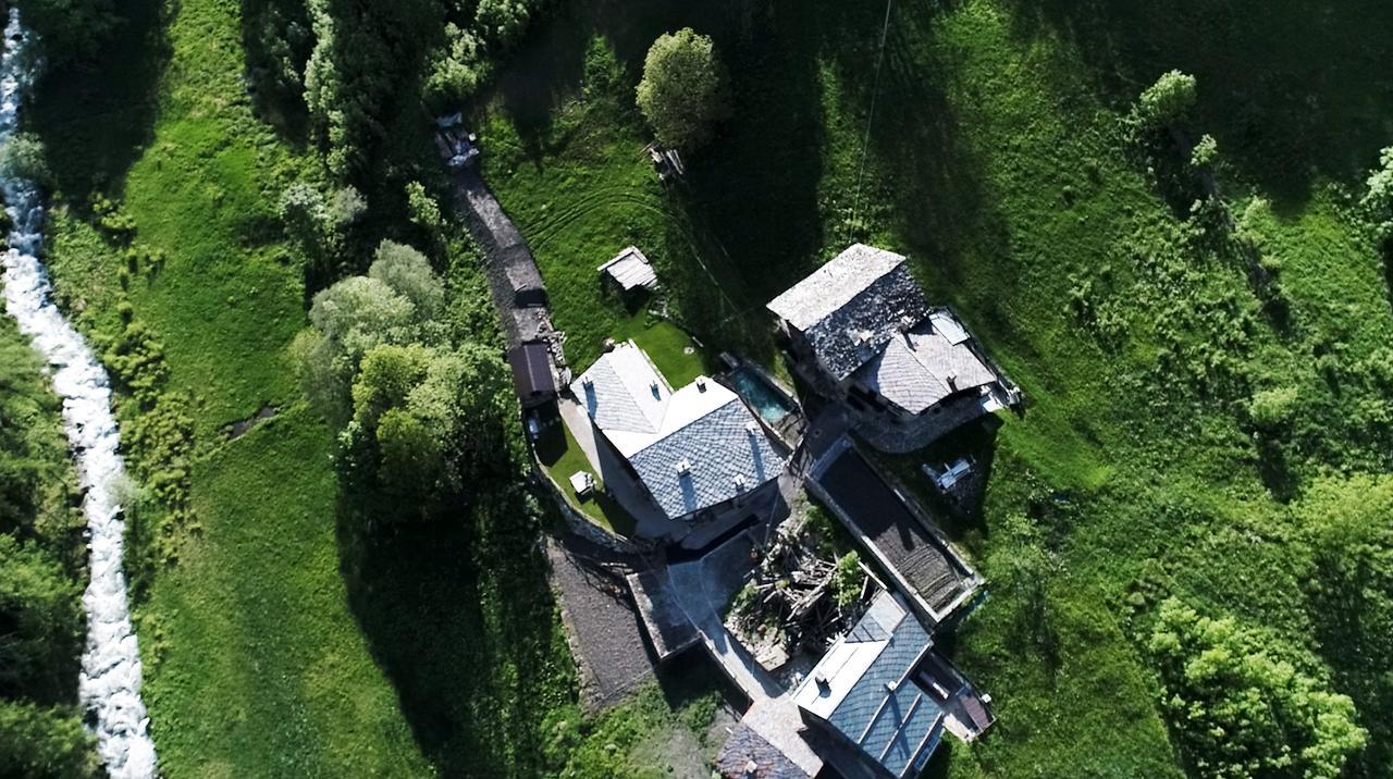 Nuit A Pleiney Bed & Breakfast Saint-Rhemy-En-Bosses Exterior photo
