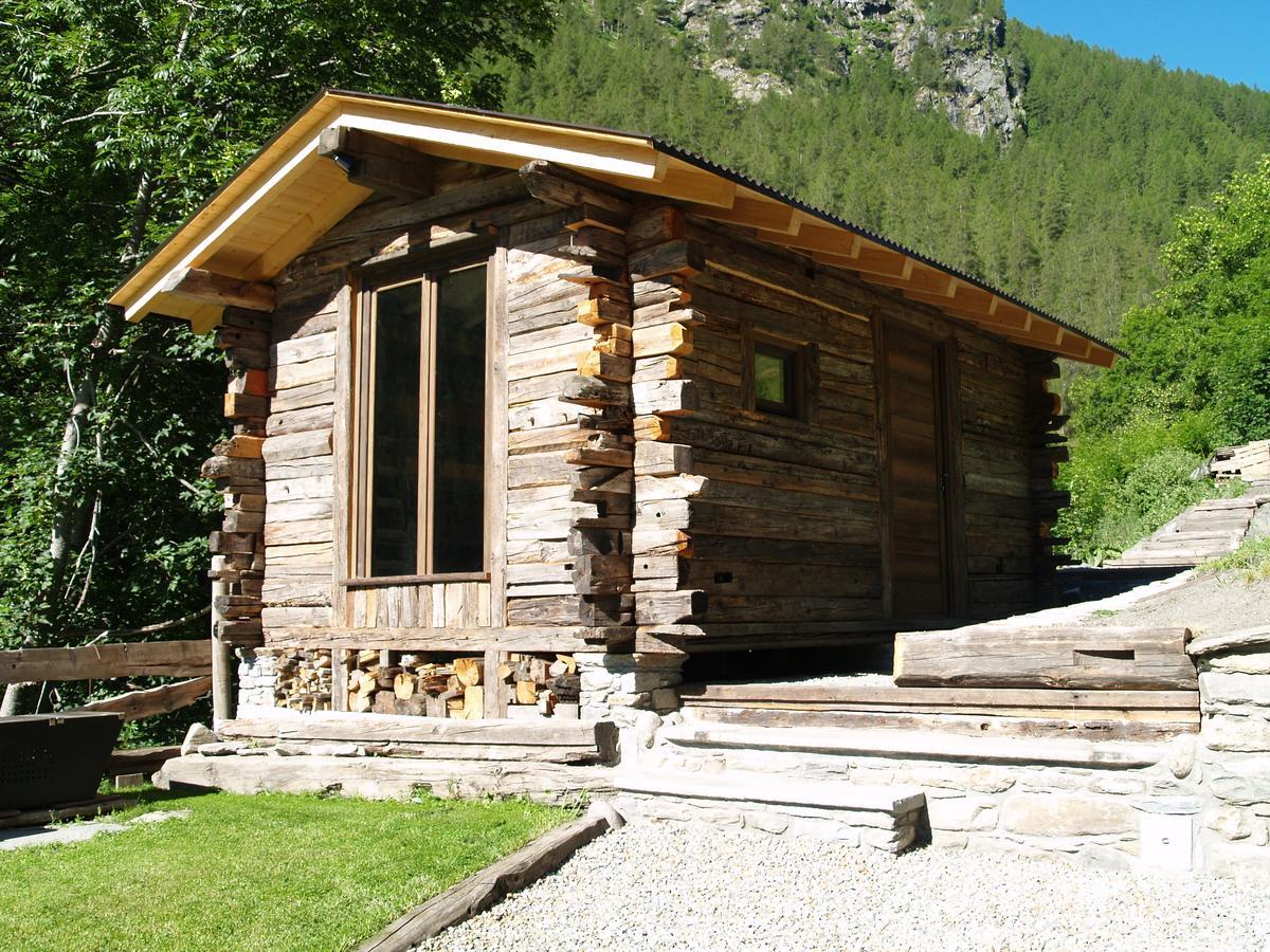 Nuit A Pleiney Bed & Breakfast Saint-Rhemy-En-Bosses Exterior photo