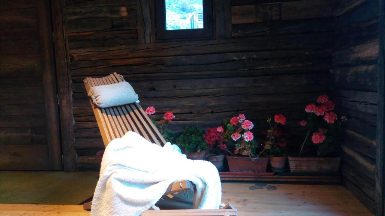 Nuit A Pleiney Bed & Breakfast Saint-Rhemy-En-Bosses Exterior photo